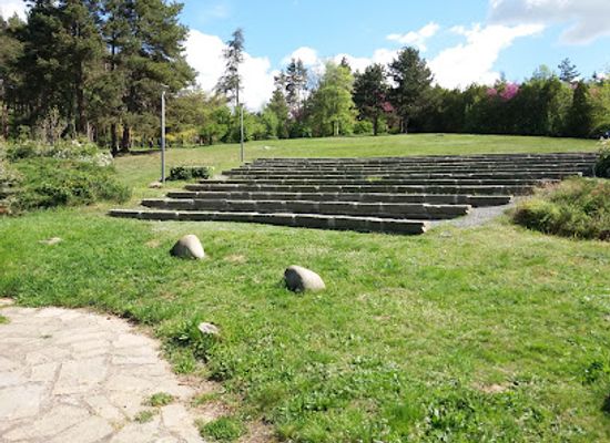 bulgaria/upper-thracian-plain/attraction/thracian-tomb-of-kazanlak