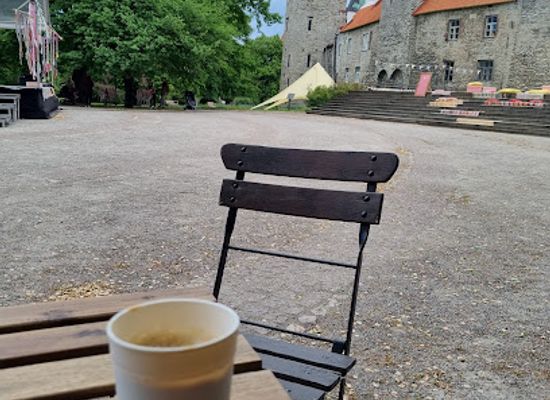 estonia/harjumaa/attraction/tornide-valjaku-laululava-porand