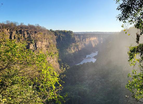 zambia/batoka-gorge/attraction/mosi-oa-tunya-national-park