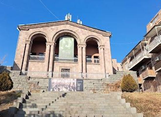 armenia/yerevan/attraction/hovhannes-toumanian-museum