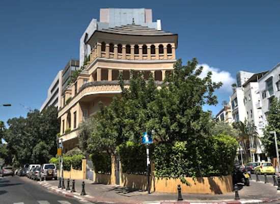 israel/tel-aviv/rothschild-boulevard/attraction/king-albert-square