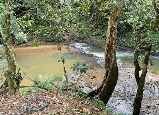 malaysia/borneo/attraction/perrez-riverside