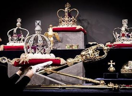 united-kingdom/london/attraction/the-crown-jewels