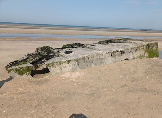 france/normandy-beaches/attraction/landing-barge