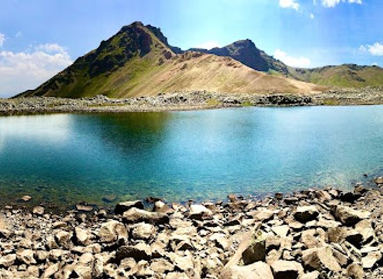 armenia/syunik/attraction/ughtasar-lake