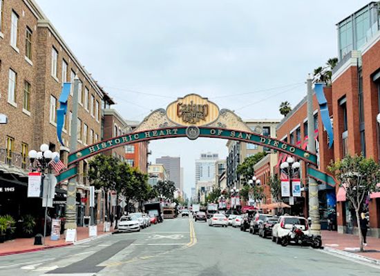 california/san-diego/gaslamp-quarter/attraction/gaslamp-quarter-the-historic-heart-of-san-diego
