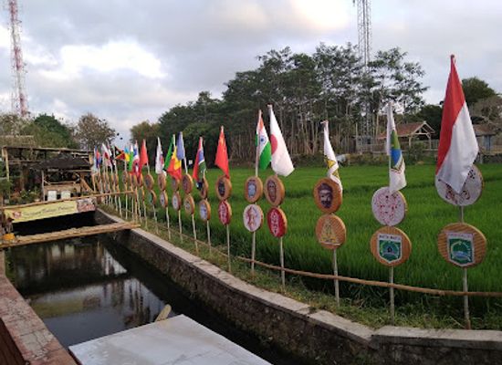 indonesia/east-java/attraction/polowijen-cultural-village