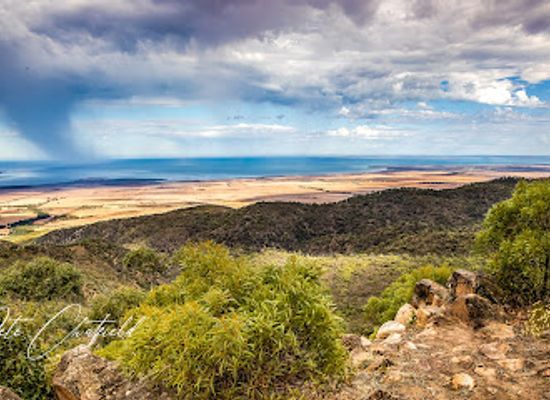 australia/high-country/attraction/the-bluff-lookout