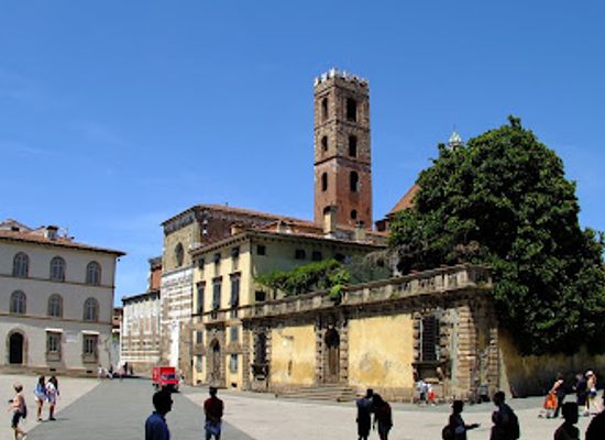 italy/lucca/attraction/micheletti-palace