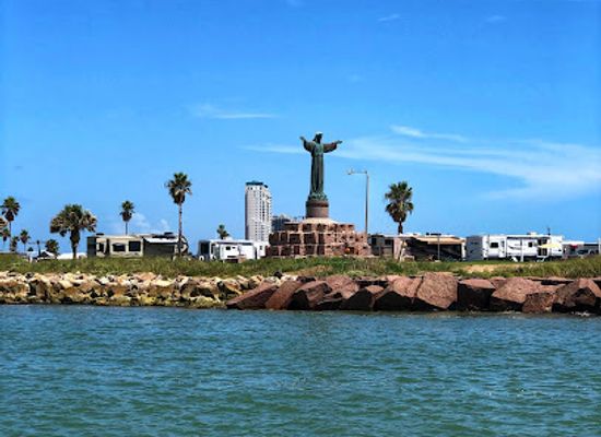 mexico/gulf-coast/attraction/jesus-christ-of-the-fisherman-statue