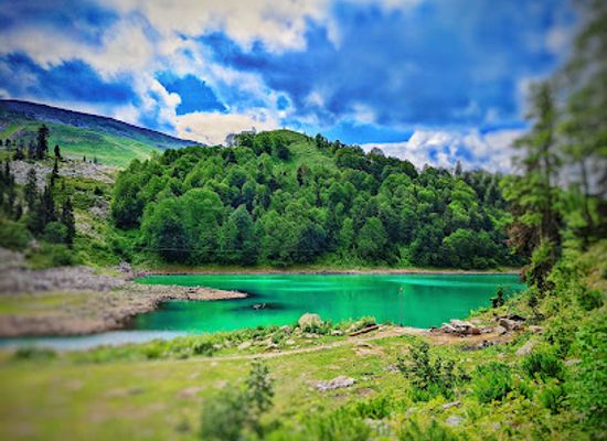 georgia/samtskhe-javakheti/attraction/green-lake-raft