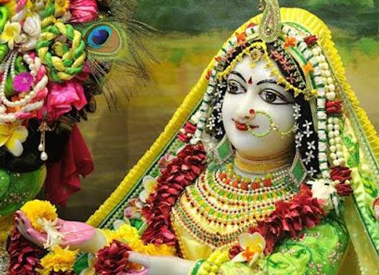 india/mumbai/attraction/iskcon-chowpatty-sri-sri-radha-gopinath-mandir