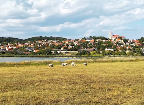 hungary/transdanubia/attraction/kilatopont-a-belso-tora