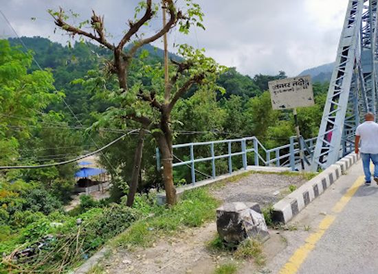 nepal/koshi-zone/attraction/tamor-bridge-mulghat-koshi-rajmarg