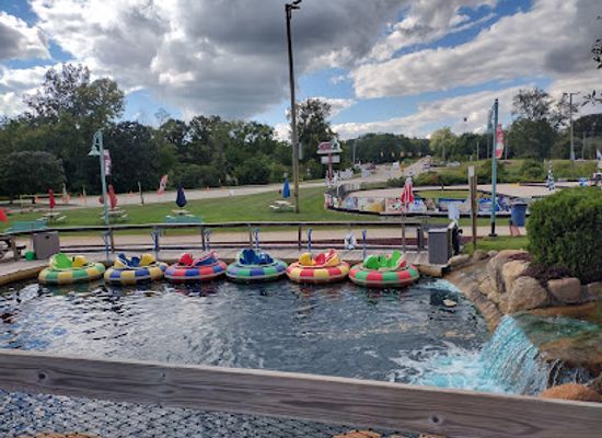 michigan/grand-rapids/attraction/aj-s-family-fun-center