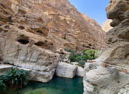 oman/wadi-shab/attraction/wadi-shab-hike