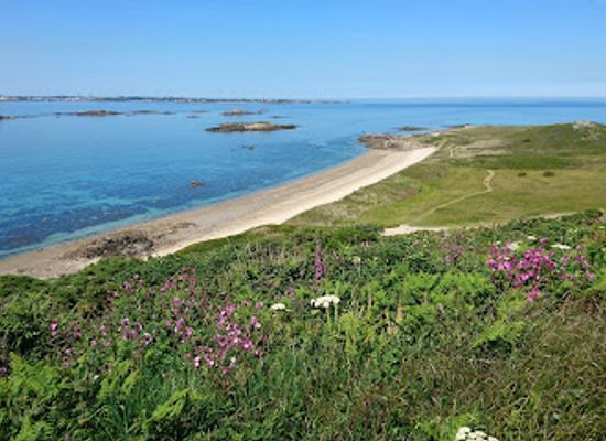guernsey/herm/attraction/shell-beach-kiosk
