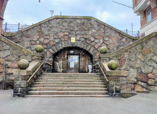 finland/uusimaa/attraction/stone-ball-stairs