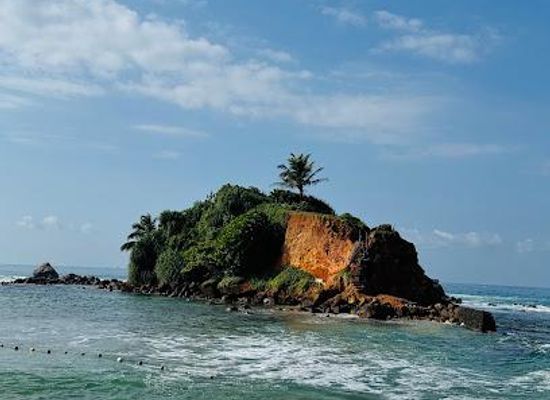 sri-lanka/mirissa/attraction/parrot-rock