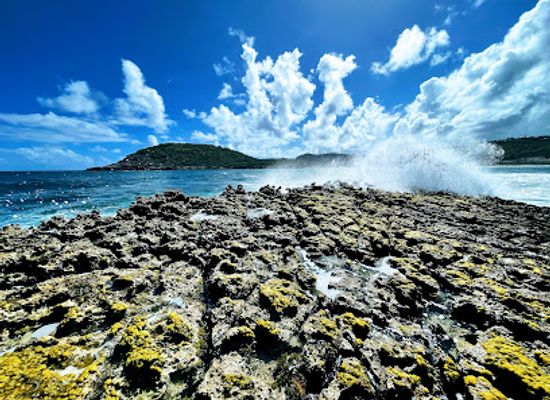 antigua-and-barbuda/half-moon-bay/attraction/la-scogliera-di-half-moon-bay-antigua