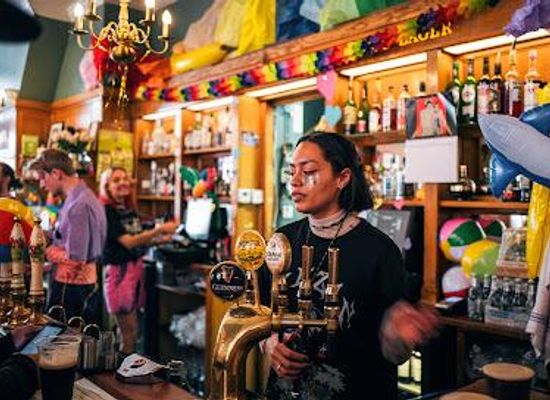 united-kingdom/windsor/bar/the-coach-horses-soho