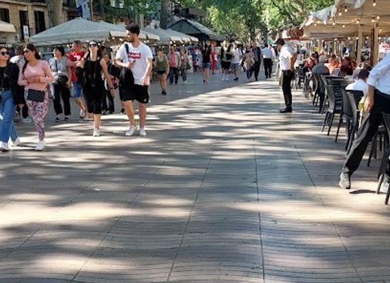 spain/barcelona/attraction/rambla-dels-estudis