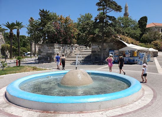 greece/dodecanese/attraction/fountain-space
