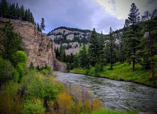 montana/helena/attraction/helena-lewis-and-clark-national-forest