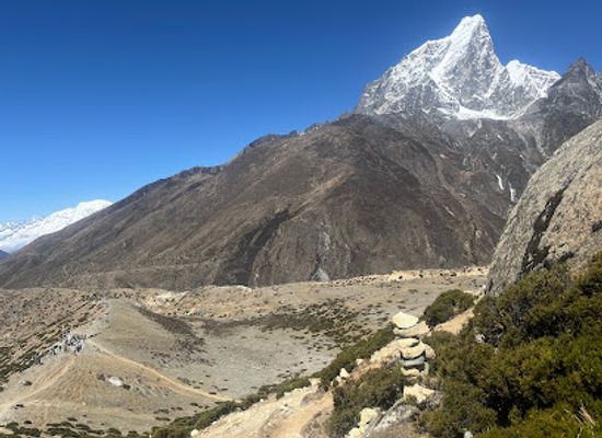 nepal/everest-base-camp/attraction/nangkartshang-peak