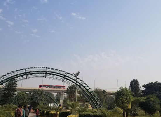 pakistan/rawalpindi/the-mall/attraction/allama-iqbal-park