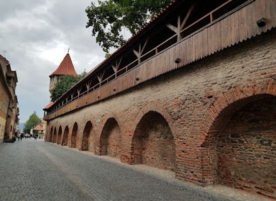 romania/sibiu/attraction/city-wall