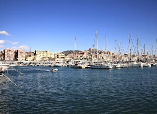 spain/catalonia/attraction/port-de-masnou