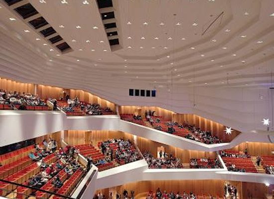 germany/dresden/attraction/palace-of-culture