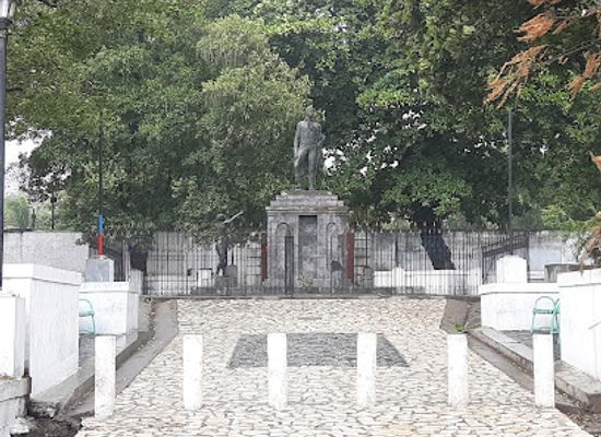 haiti/nord/attraction/place-toussaint-breda