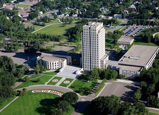 north-dakota/mandan/attraction/north-dakota-state-capitol