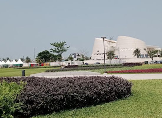 benin/cotonou/haie-vive/attraction/independence-square