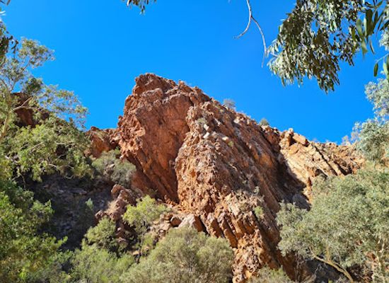 australia/macdonnell-ranges/attraction/emily-and-jessie-gaps-nature-park