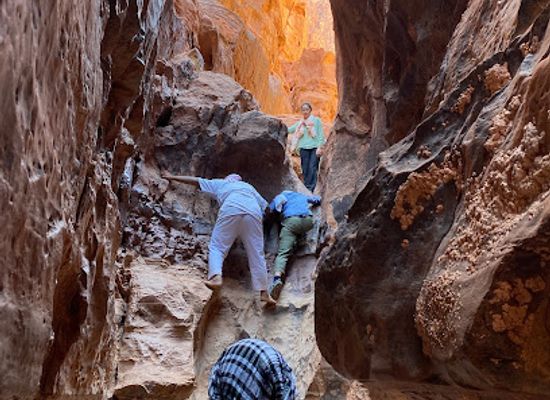 jordan/wadi-hidan/attraction/jebel-khazali