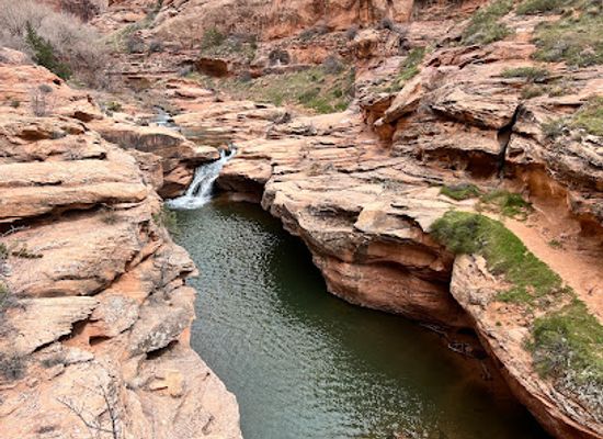 utah/arches-national-park/attraction/mill-creek-waterfall
