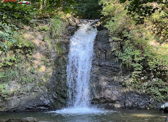 romania/maramures/attraction/stur-waterfall