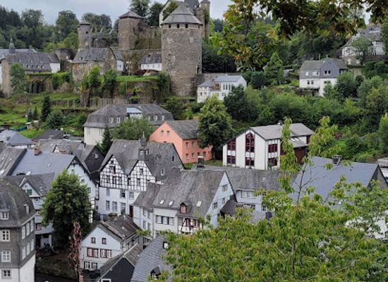 germany/monschau/attraction/monschauer-sandskulpturen-gmbh