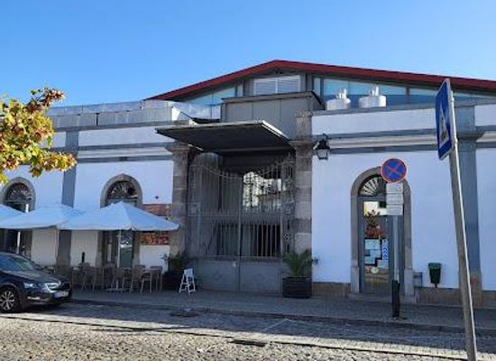 portugal/alentejo/attraction/mercado-municipal-1o-de-maio-evora