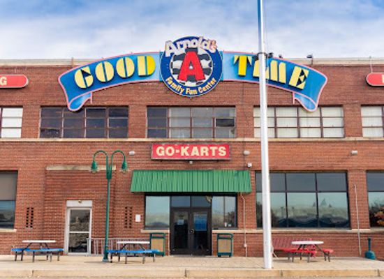 pennsylvania/great-valley/attraction/arnold-s-family-fun-center