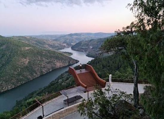 portugal/douro/attraction/ujo-observation-deck