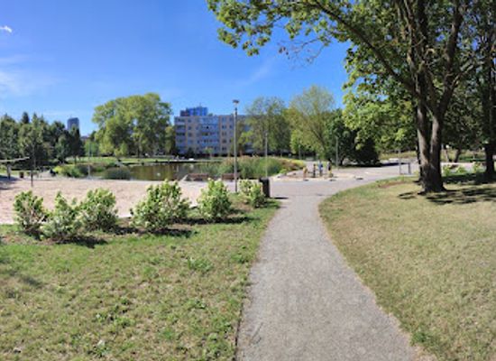 lithuania/klaipeda/attraction/peter-gooby-park