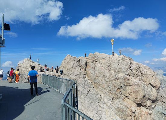 germany/zugspitze/attraction/zugspitze-south-terrace