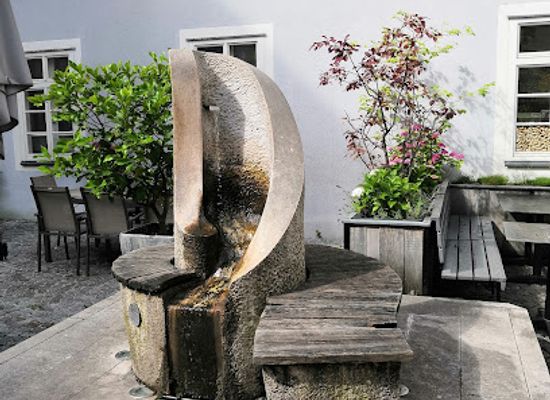 austria/flachgau/attraction/bruderhof-brunnen
