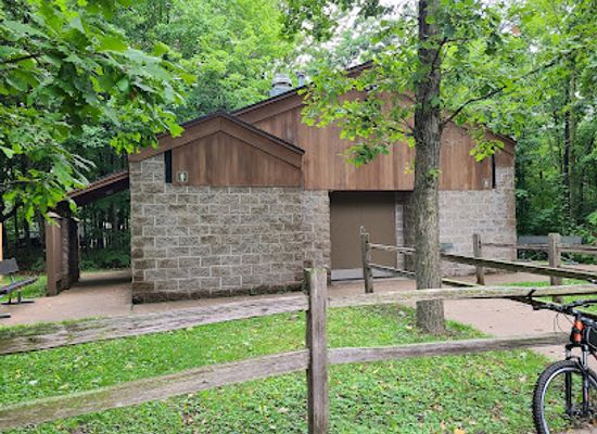 wisconsin/northern-highland/attraction/highland-ridge-campground