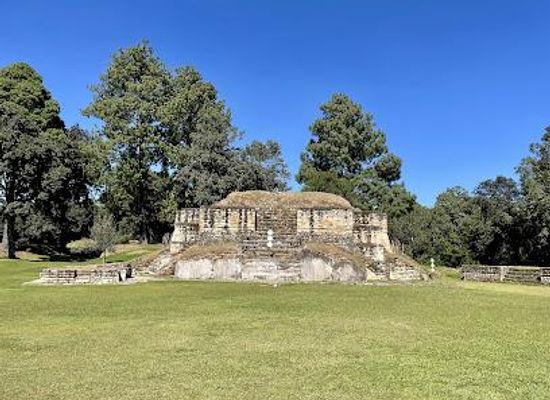 guatemala/panajachel/attraction/sitio-arqueologico-iximche