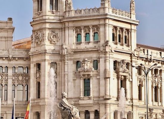 spain/madrid/salamanca/attraction/cibeles-fountain